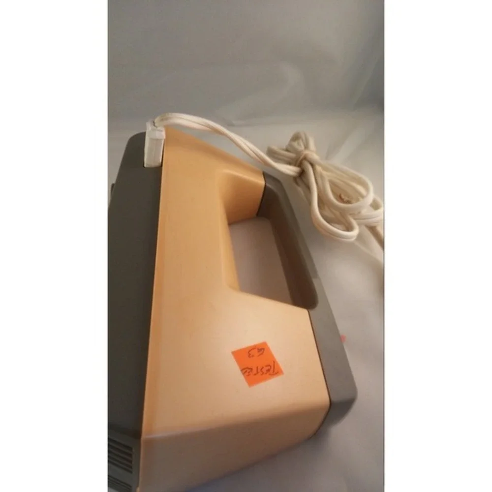 Vintage Hamilton Beach hand mixer, mustard and brown colored mixer, 70s‎